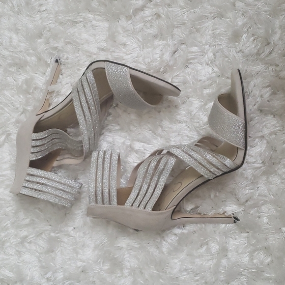 Jessica Simpson Shoes - Jessica Simpson gorgeous heels size 6.5 Brand new